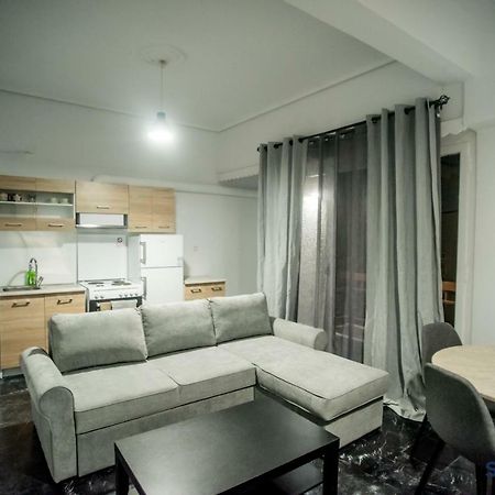 Explore Greece From Bright City Centre Apartment Chalkís Eksteriør billede